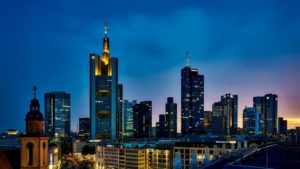 Flüge nach Frankfurt am Main: Kultur und Finanzen