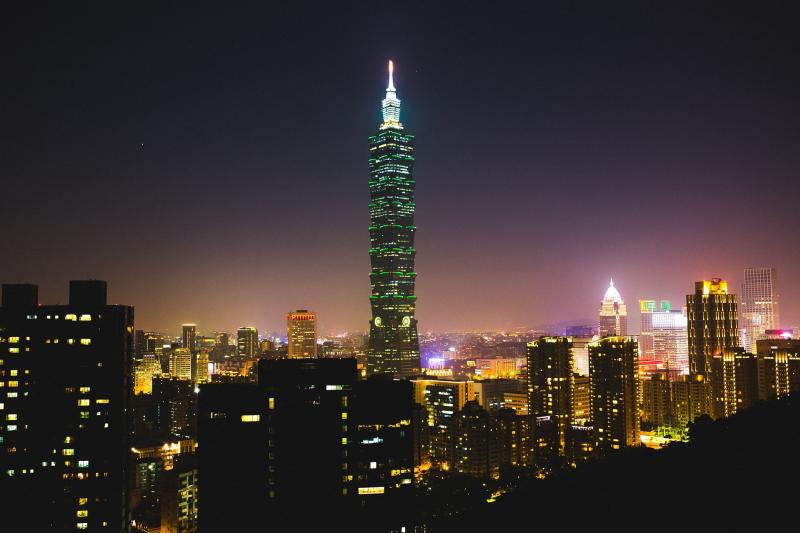 Taipeh: Wolkenkratzer, soweit das Auge reicht